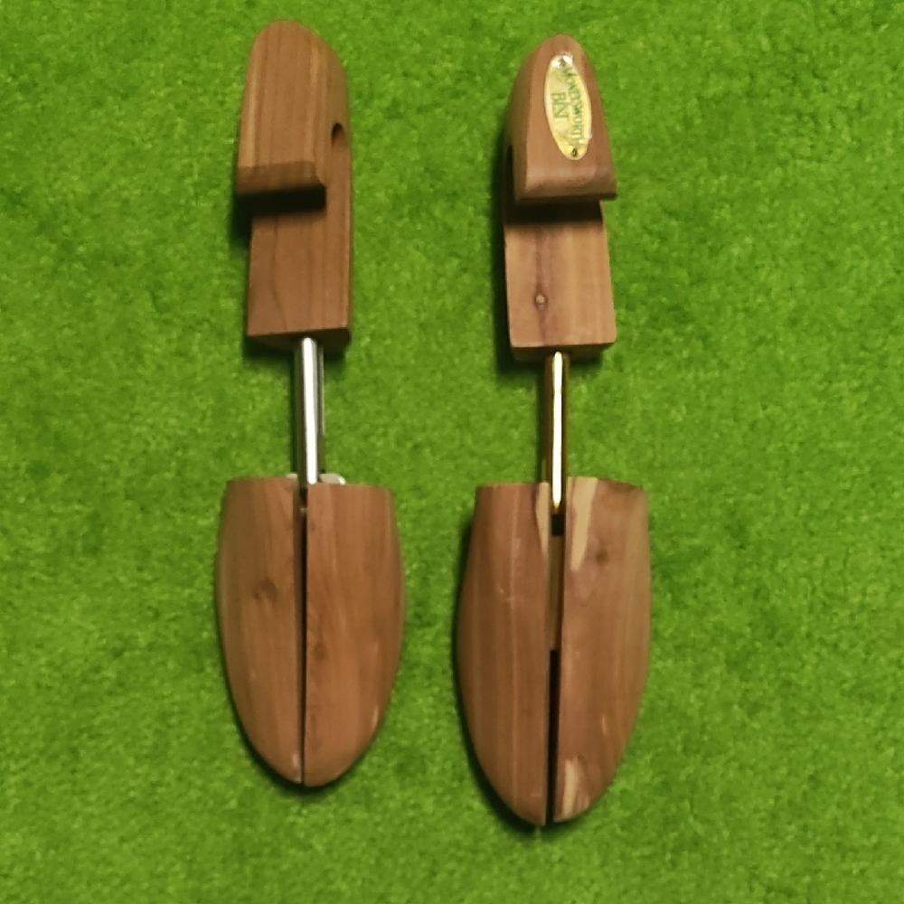Moneysworth & Best Cedar  Wooden Adjustable Shoe Trees